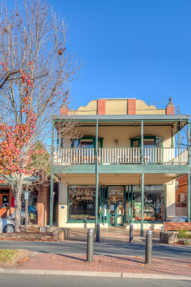 11 Ireland Street Bright VIC 3741