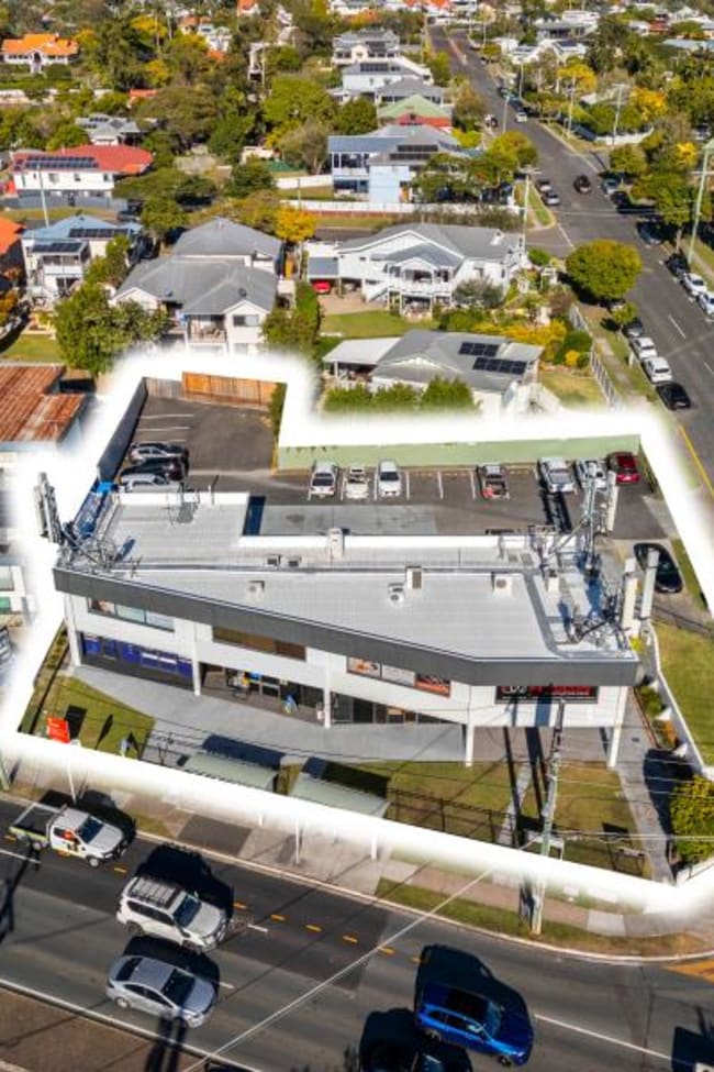 737 Logan Road Greenslopes QLD 4120