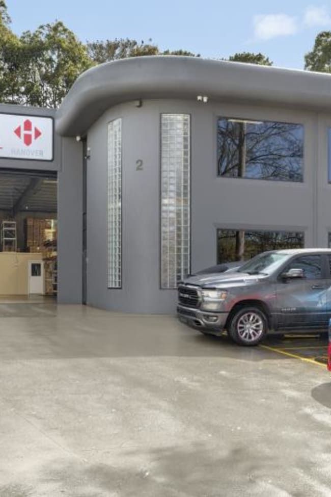 Unit 2, 21-25 Redland Drive Mitcham VIC 3132