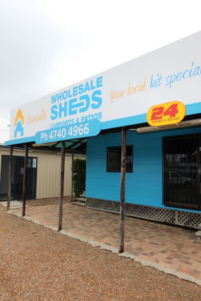 24 Bowen Road Hermit Park QLD 4812