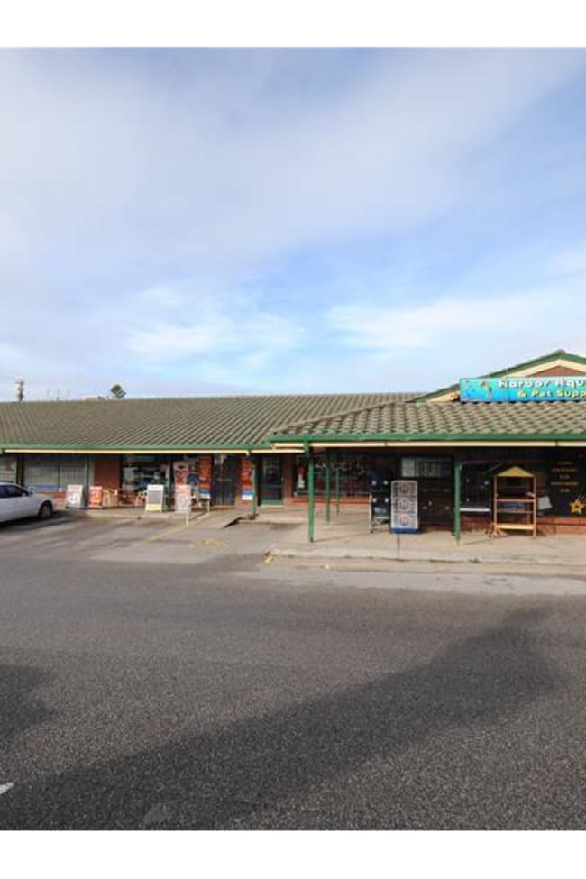 Shop 5, 236-244 Port Elliot Road Hayborough SA 5211