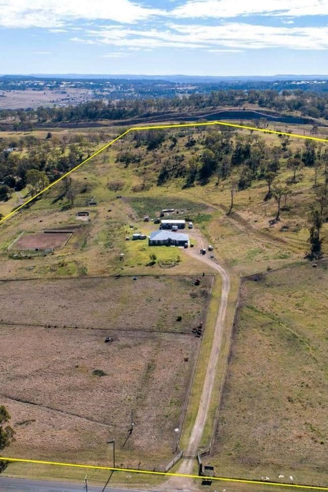 185 Hermitage Road Cranley QLD 4350