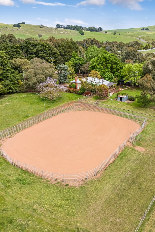 17 Camerons Lane Waubra VIC 3352