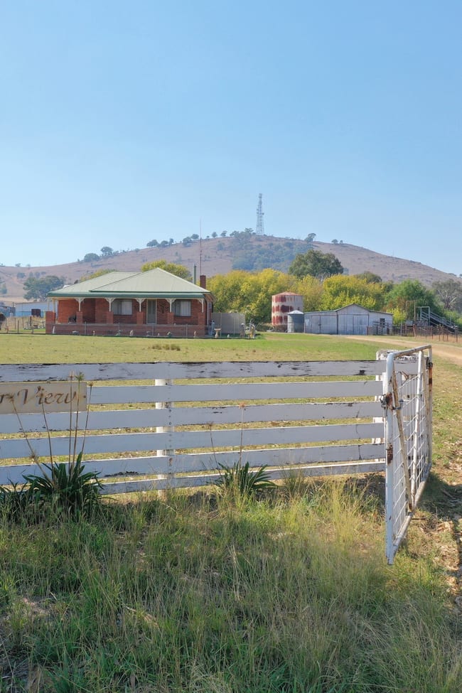 'Riverview', 70 Rugby Road Boorowa NSW 2586