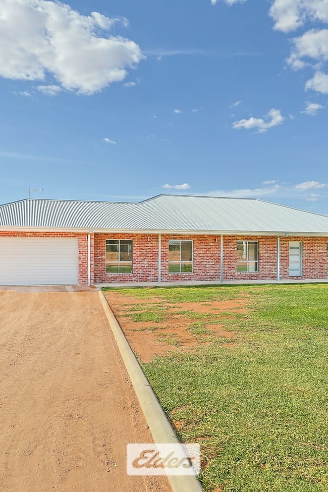 1944 Silver City Highway Coomealla NSW 2717