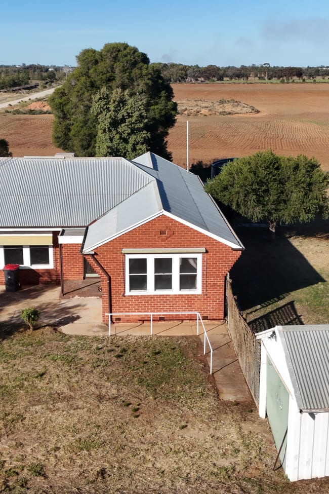 133 Winery Road Tresco West VIC 3584