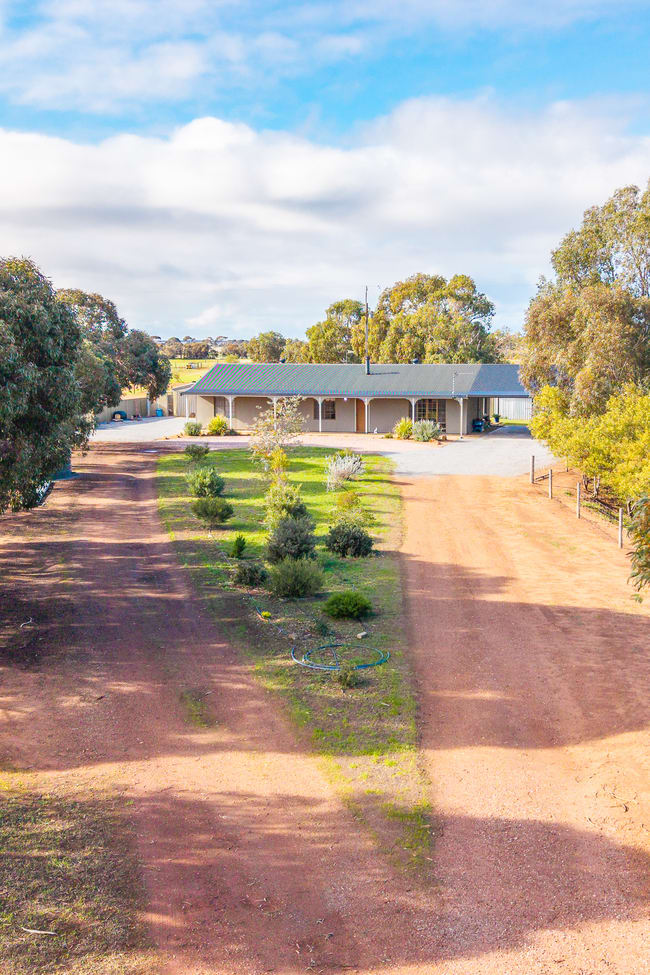 1510 Lincoln Highway Poonindie SA 5607