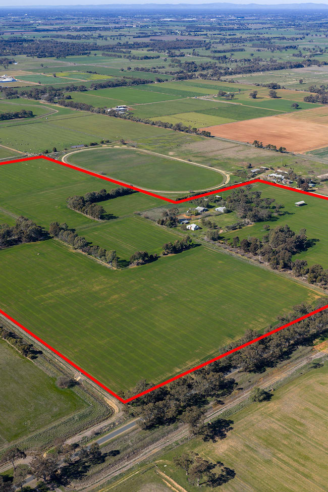 1060 Byrneside-Gillieston Road Gillieston VIC 3616 1060 Byrneside-Gillieston Road Gillieston VIC 3616