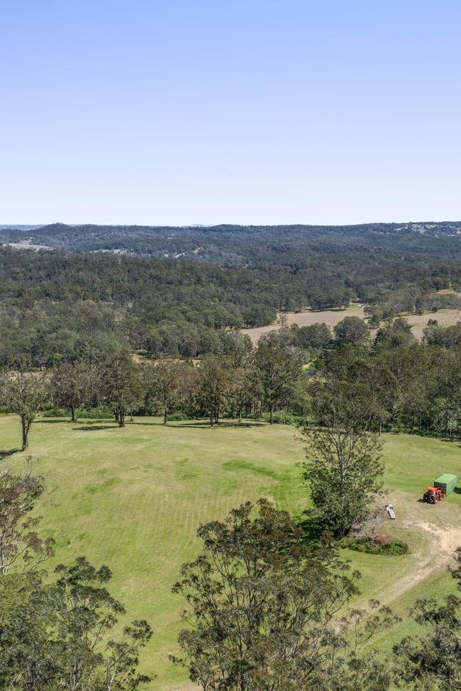 3648 Esk-Hampton Road Ravensbourne QLD 4352
