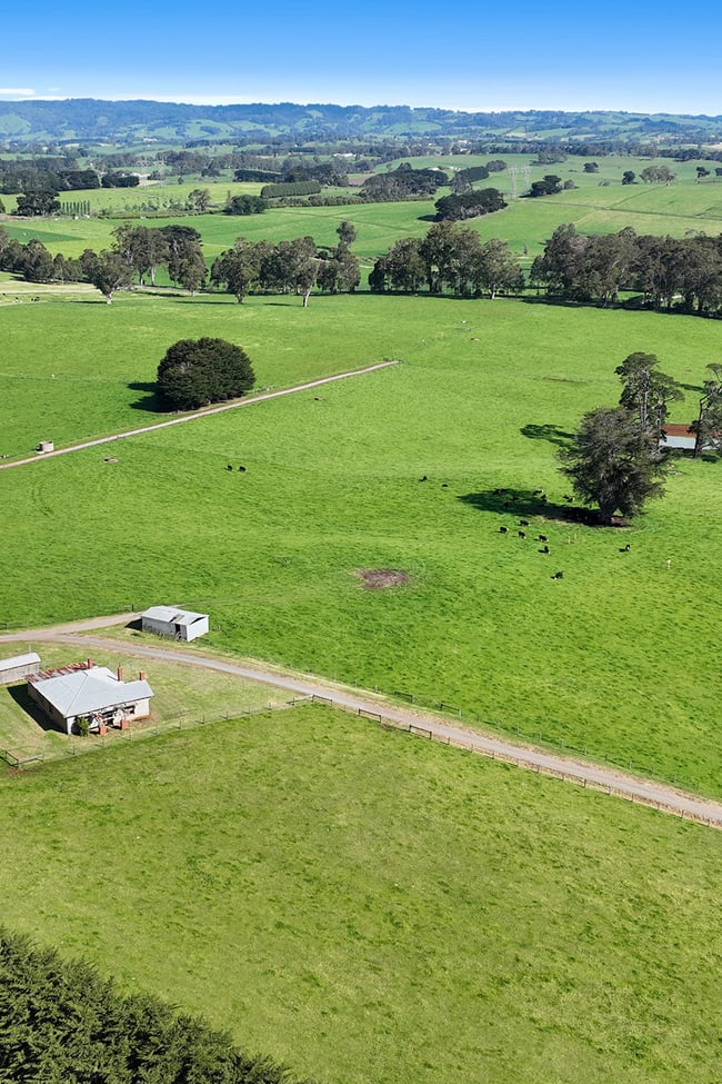 955 Lardners Track & Lot 1 East West Road Warragul VIC 3820