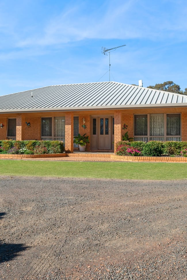 97 McCarthy Drive Heathcote VIC 3523