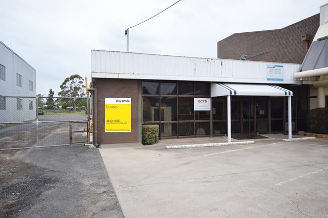 132 Yandilla Street - Tenancy 3 Pittsworth QLD 4356 132 Yandilla Street - Tenancy 3 Pittsworth QLD 4356
