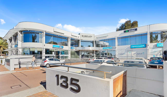 135 Riseley Street Booragoon WA 6154