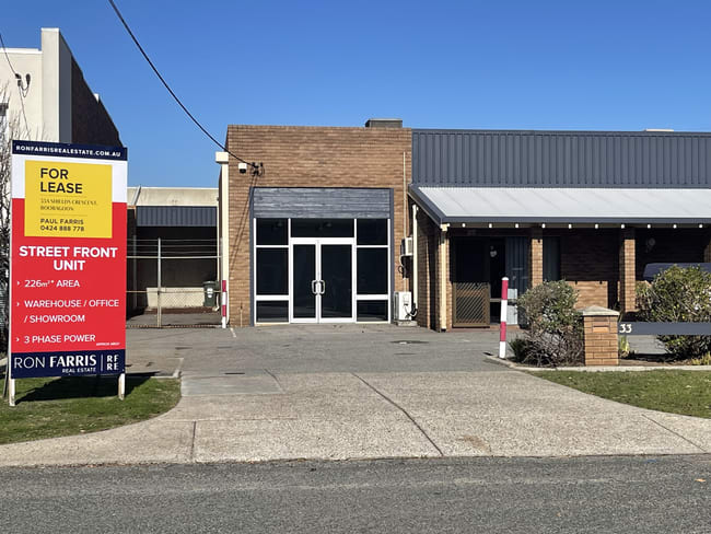 33A Shields Crescent Booragoon WA 6154