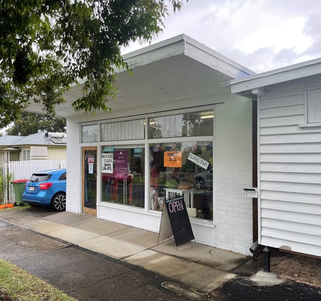 2/115 Glebe Road Silkstone QLD 4304 2/115 Glebe Road Silkstone QLD 4304