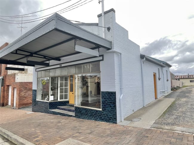114 High Street Tenterfield NSW 2372 114 High Street Tenterfield NSW 2372