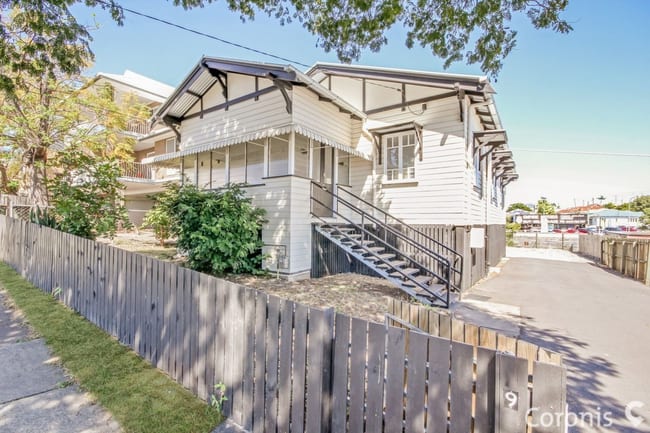 9 Shakespeare Street Coorparoo QLD 4151