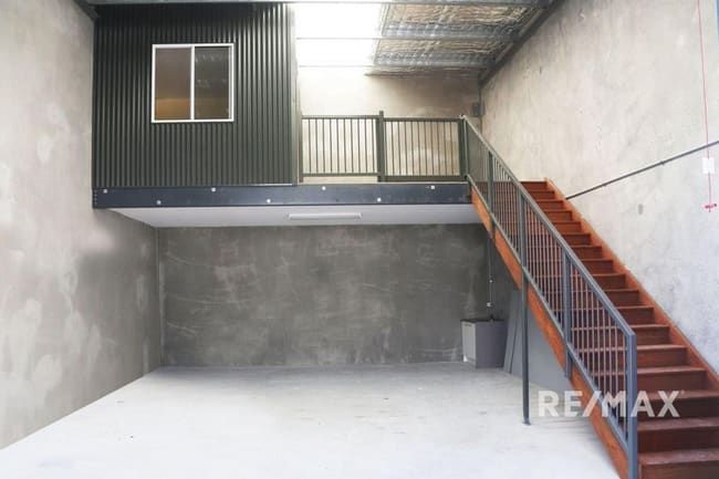 Shed 109/21 Middle Road Hillcrest QLD 4118 Shed 109/21 Middle Road Hillcrest QLD 4118