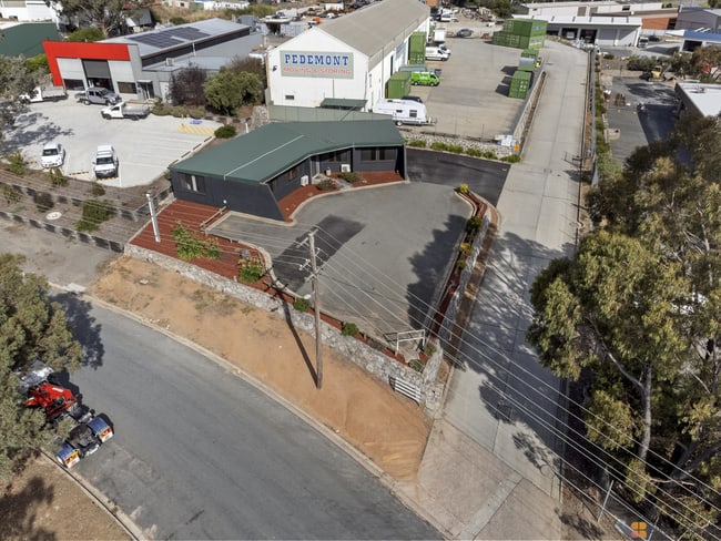 6 Barrow Place Queanbeyan East NSW 2620