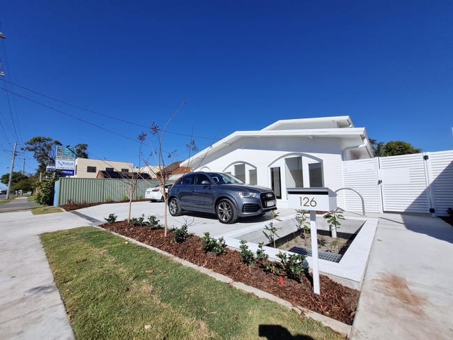 126 Ashmore Rd Benowa QLD 4217 126 Ashmore Rd Benowa QLD 4217