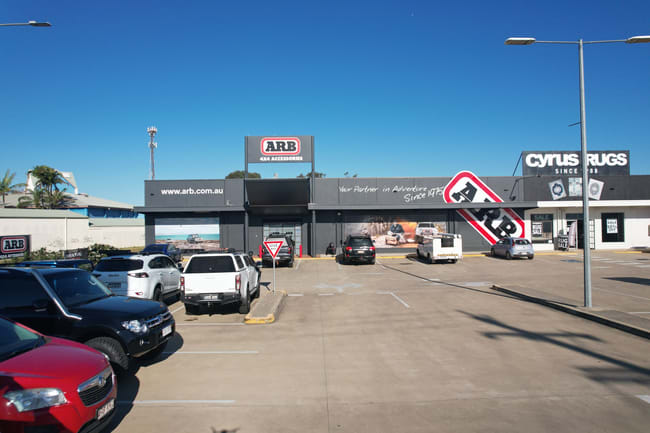 Shop 4/106 Takalvan Street Kensington QLD 4670