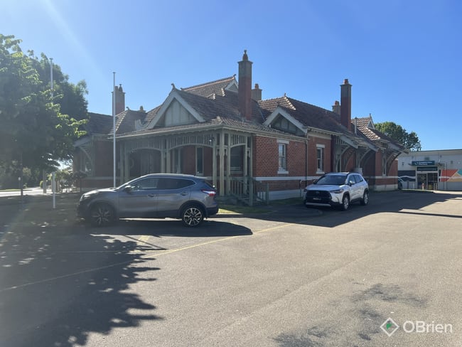 27 Riverine Street Bairnsdale VIC 3875 27 Riverine Street Bairnsdale VIC 3875