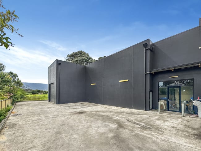 2/9 Hamilton Street Dapto NSW 2530 2/9 Hamilton Street Dapto NSW 2530