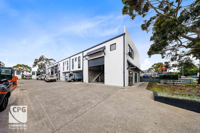 Unit 10/74-76 Oak Road Kirrawee NSW 2232 Unit 10/74-76 Oak Road Kirrawee NSW 2232