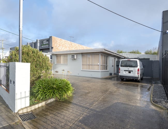 101 slater parade Keilor East VIC 3033