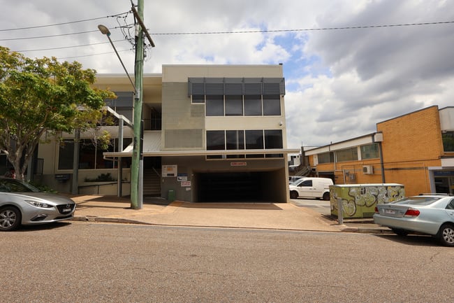 36 Tenby Street Mount Gravatt QLD 4122 36 Tenby Street Mount Gravatt QLD 4122