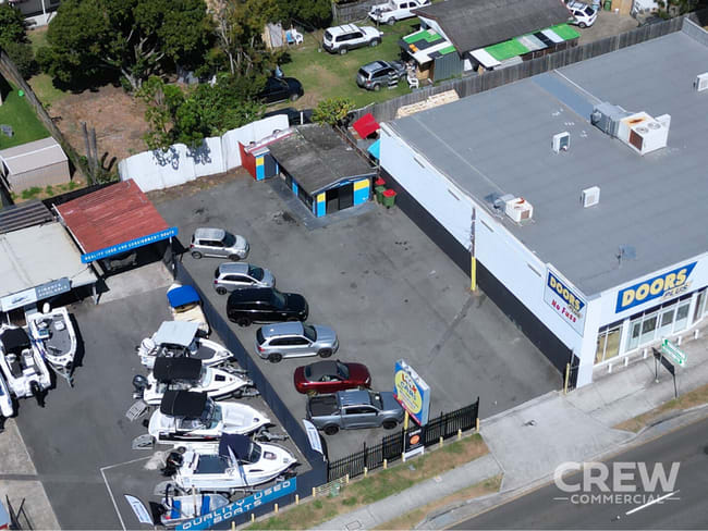 60 Brisbane Road Labrador QLD 4215