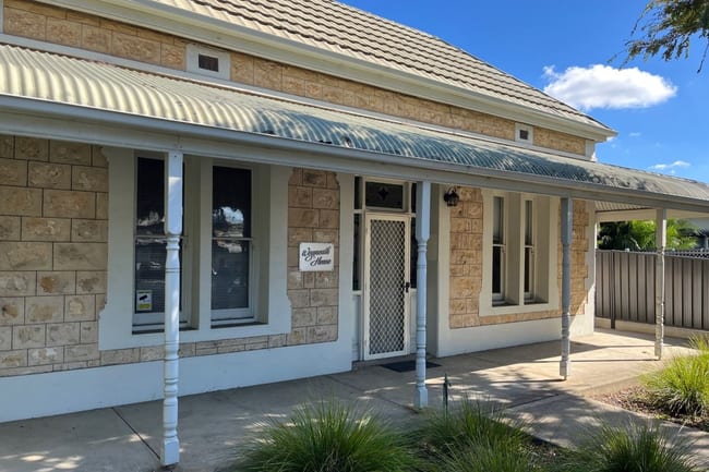 51 Torrens Street Victor Harbor SA 5211 51 Torrens Street Victor Harbor SA 5211