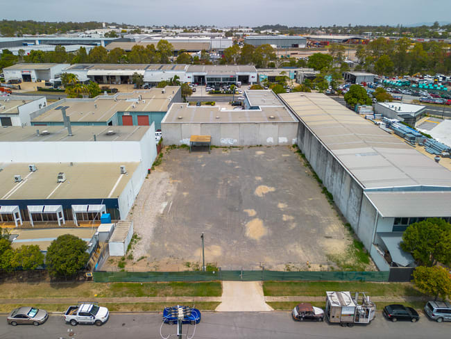 24 Selhurst Street Coopers Plains QLD 4108 24 Selhurst Street Coopers Plains QLD 4108