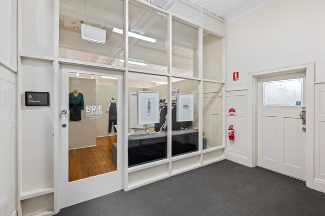 611 Dean Street Albury NSW 2640 611 Dean Street Albury NSW 2640