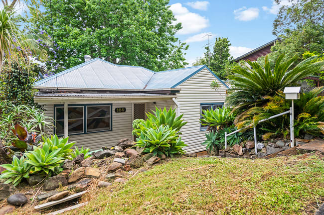 184 Gertrude Street North Gosford NSW 2250 184 Gertrude Street North Gosford NSW 2250