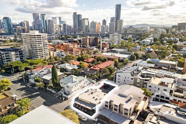 21 Barker Street New Farm QLD 4005 21 Barker Street New Farm QLD 4005