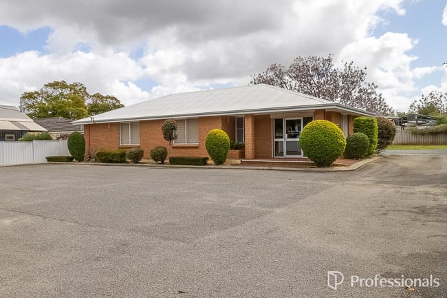21 Forrest Road Armadale WA 6112 21 Forrest Road Armadale WA 6112