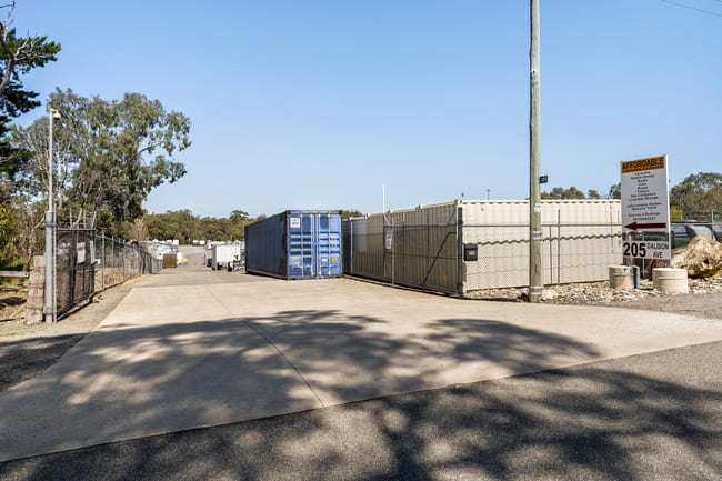 205 Dalison Avenue Wattleup WA 6166 205 Dalison Avenue Wattleup WA 6166