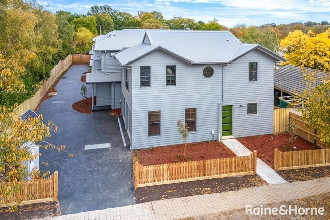 1/48 Brantome Street Gisborne VIC 3437 1/48 Brantome Street Gisborne VIC 3437