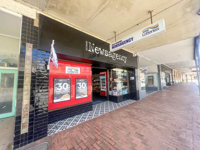 159 Main Street West Wyalong NSW 2671 159 Main Street West Wyalong NSW 2671