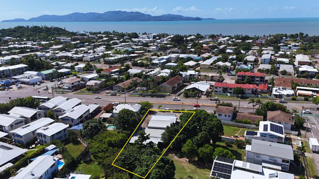 20 Warburton Street North Ward QLD 4810