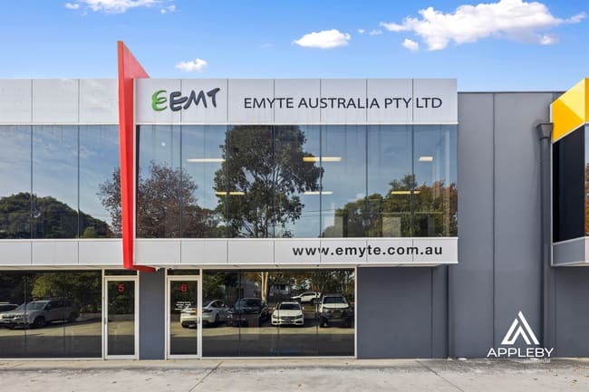 6/23 Cook Road Mitcham VIC 3132 6/23 Cook Road Mitcham VIC 3132