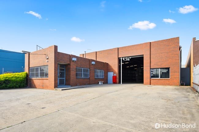 28 Blaxland Avenue Thomastown VIC 3074 28 Blaxland Avenue Thomastown VIC 3074