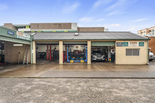 9 & 11 Penprase Lane Miranda NSW 2228 9 & 11 Penprase Lane Miranda NSW 2228