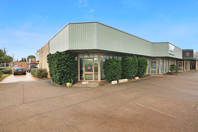 5 & 6/70-72 Clavering Road Bayswater WA 6053 5 & 6/70-72 Clavering Road Bayswater WA 6053