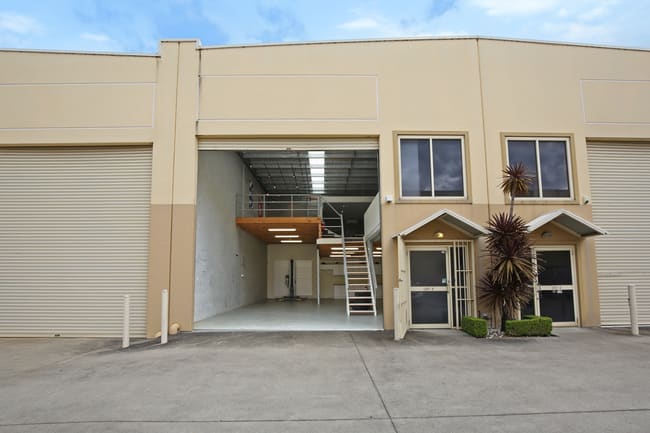 12 Stanton Road Seven Hills NSW 2147 12 Stanton Road Seven Hills NSW 2147
