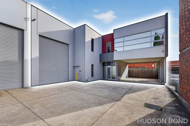 2/21 Lacey Street Croydon VIC 3136 2/21 Lacey Street Croydon VIC 3136