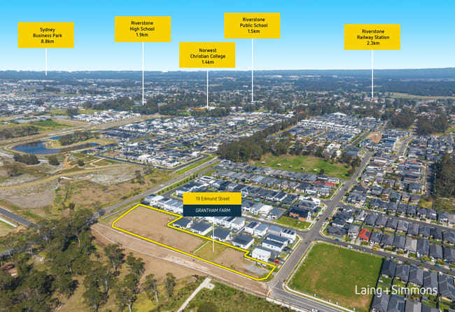 19 Edmund Street Grantham Farm NSW 2765