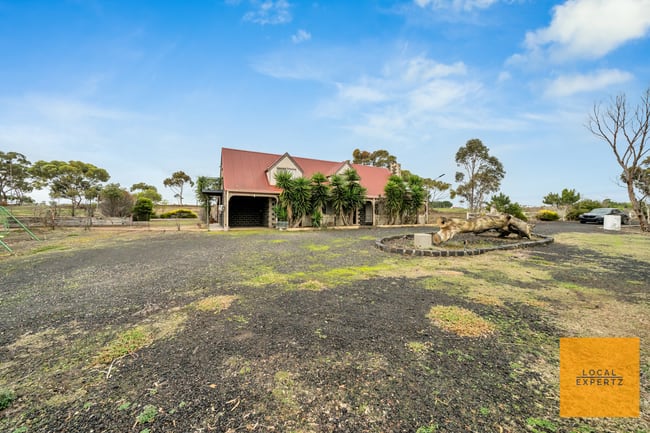 2 Shamrock Place Melton West VIC 3337 2 Shamrock Place Melton West VIC 3337