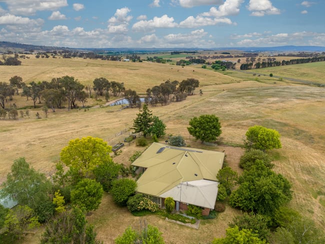 110 Hollis Lane Perthville NSW 2795 110 Hollis Lane Perthville NSW 2795